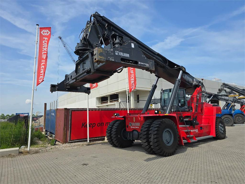 Kalmar DRG450-65S5 - Xe tiếp cận xếp chồng: hình 4 Kalmar DRG450-65S5 - Xe tiếp cận xếp chồng: hình 4