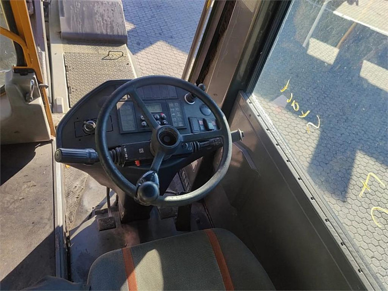 Máy cày trạm Terberg RT222 4x4: hình 8