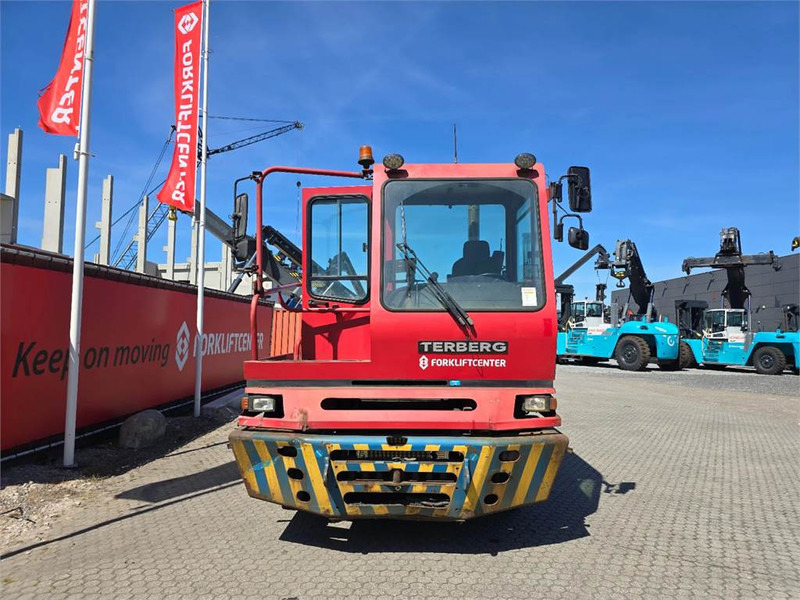 Cho thuê Terberg YT222 Terberg YT222: hình 8