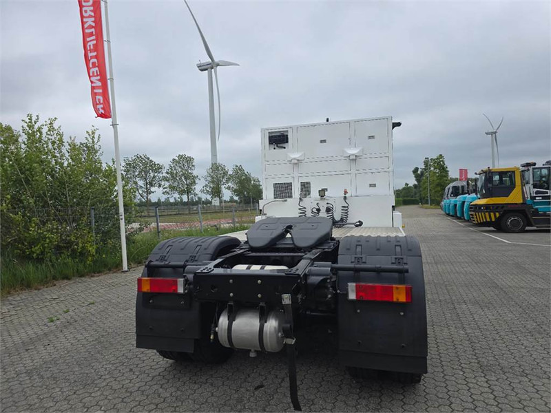 WESTWELL Autonomous Q-Truck Q084D - Máy cày trạm: hình 5 WESTWELL Autonomous Q-Truck Q084D - Máy cày trạm: hình 5