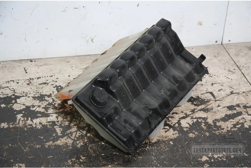 DAF Cooling System Koelexpansievat DAF CF-series - Bình nước phụ cho Xe tải: hình 1 DAF Cooling System Koelexpansievat DAF CF-series - Bình nước phụ cho Xe tải: hình 1
