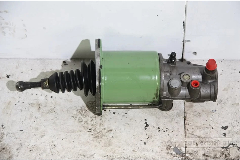 KNORR-BREMSE Gearbox & Clutch Parts Koppelingspomp Iveco Used - Ly hợp và các bộ phận cho Xe tải: hình 1 KNORR-BREMSE Gearbox & Clutch Parts Koppelingspomp Iveco Used - Ly hợp và các bộ phận cho Xe tải: hình 1