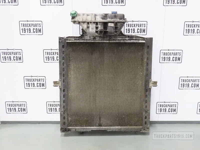 MAN 81.06101-6809 Radiateur TGX - Bộ tản nhiệt cho Xe tải: hình 2 MAN 81.06101-6809 Radiateur TGX - Bộ tản nhiệt cho Xe tải: hình 2