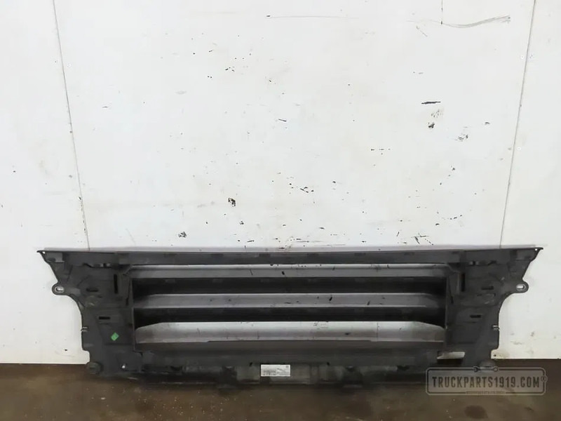 MAN 81416106951 Bumperdeel midden top - Cản xe cho Xe tải: hình 2 MAN 81416106951 Bumperdeel midden top - Cản xe cho Xe tải: hình 2