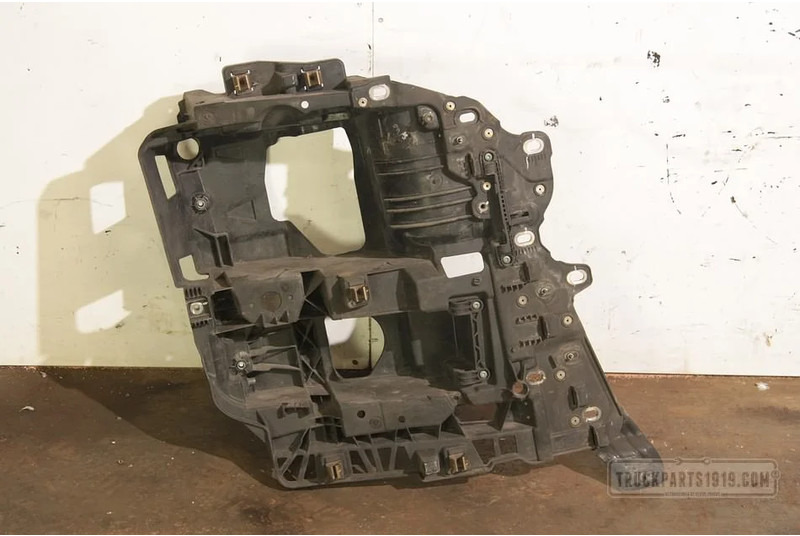MAN Body & Chassis Parts Koplamp drager Re. - Góc cản cho Xe tải: hình 1 MAN Body & Chassis Parts Koplamp drager Re. - Góc cản cho Xe tải: hình 1