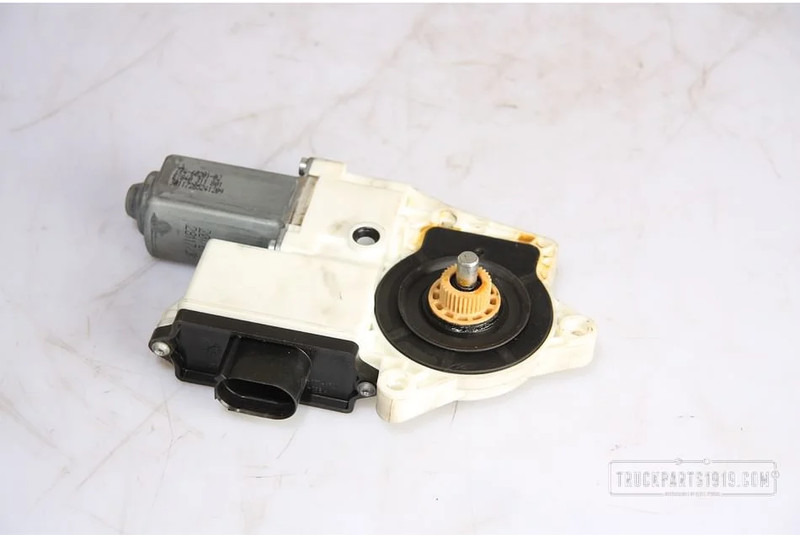 MAN Body & Chassis Parts Raammotor links - Động cơ nâng cửa sổ cho Xe tải: hình 2 MAN Body & Chassis Parts Raammotor links - Động cơ nâng cửa sổ cho Xe tải: hình 2