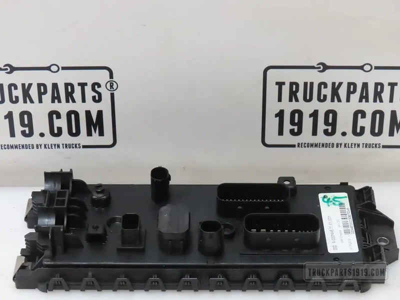 Mercedes-Benz 0004467161 SAM chassis MB MP4 - ECU cho Xe tải: hình 1 Mercedes-Benz 0004467161 SAM chassis MB MP4 - ECU cho Xe tải: hình 1