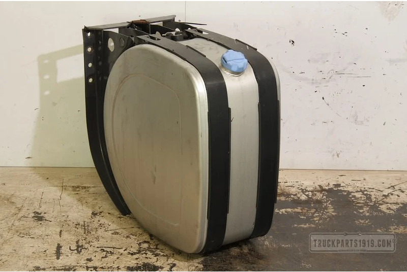 Renault Exhaust System Ad Blue Tank Renault - Bình AdBlue cho Xe tải: hình 1 Renault Exhaust System Ad Blue Tank Renault - Bình AdBlue cho Xe tải: hình 1