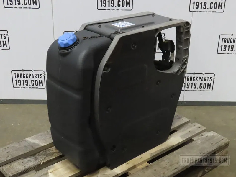 Volvo 21219301 AdBlue tank Volvo - Hệ thống xả cho Xe tải: hình 1 Volvo 21219301 AdBlue tank Volvo - Hệ thống xả cho Xe tải: hình 1