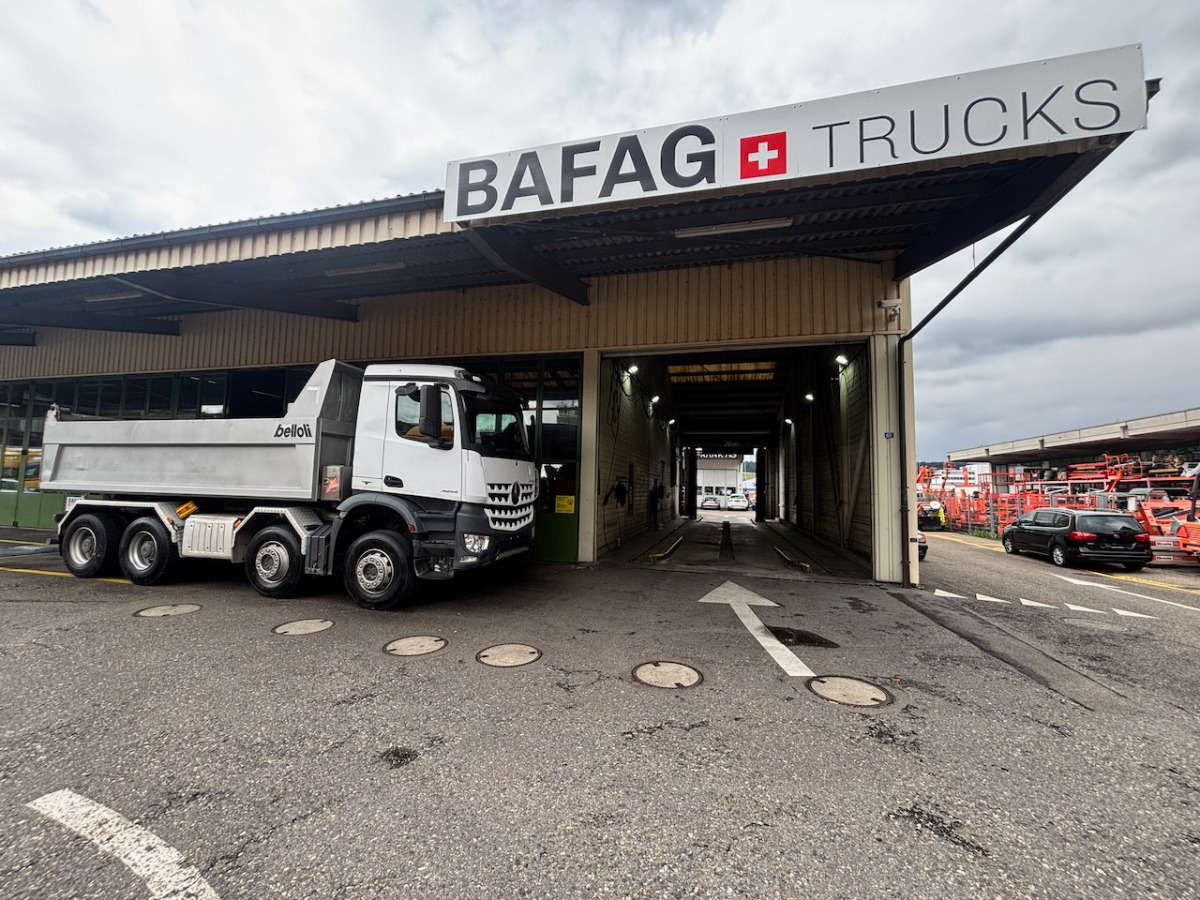 MERCEDES Arocs 3251 - Xe ben: hình 2 MERCEDES Arocs 3251 - Xe ben: hình 2