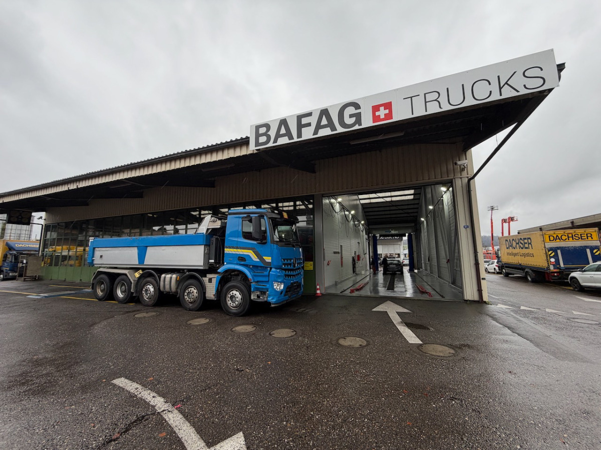 MERCEDES Arocs 4451 - Xe ben: hình 2 MERCEDES Arocs 4451 - Xe ben: hình 2