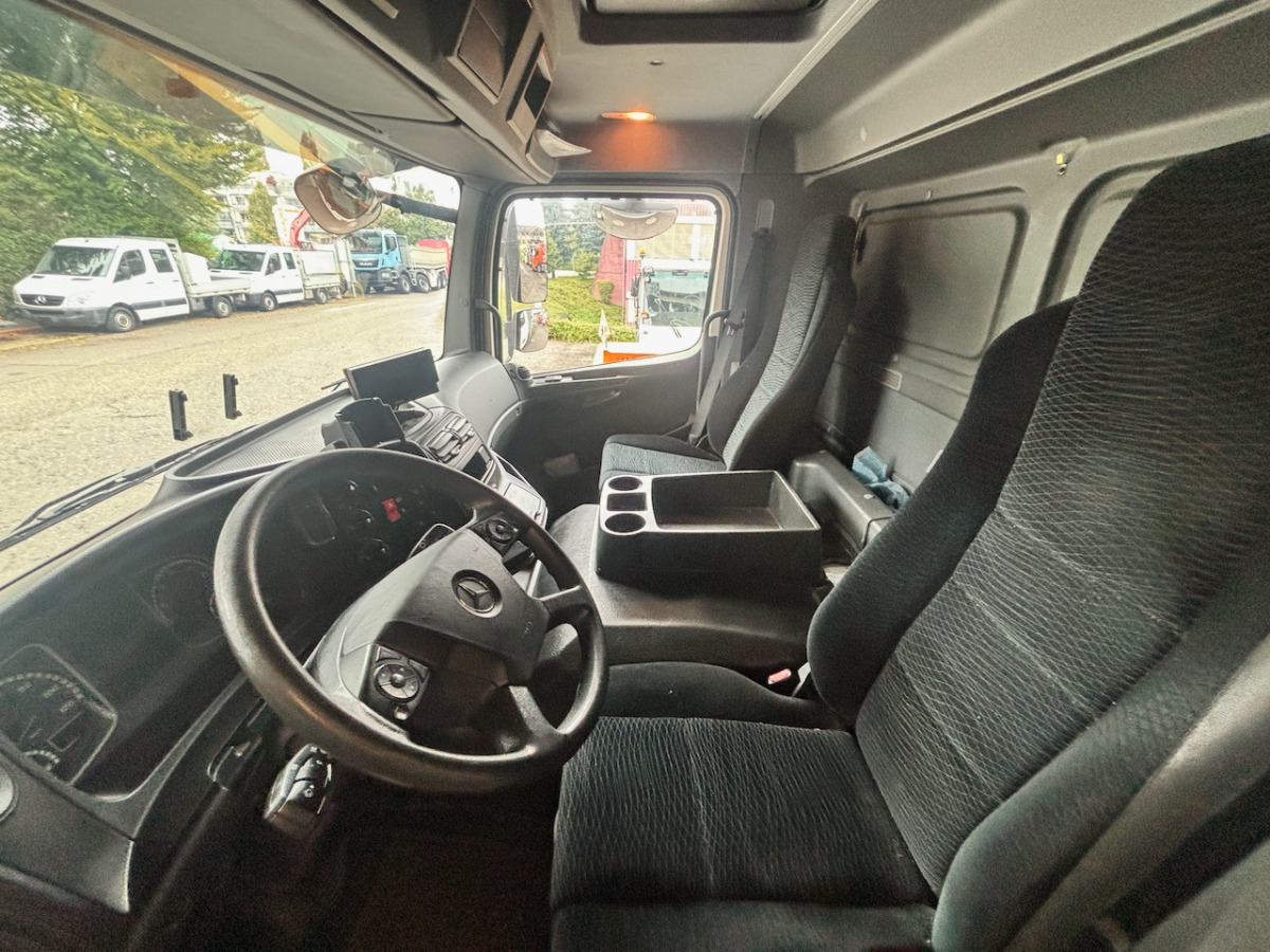 MERCEDES Atego 1530 - Xe tải thùng lửng/ Phẳng: hình 4 MERCEDES Atego 1530 - Xe tải thùng lửng/ Phẳng: hình 4