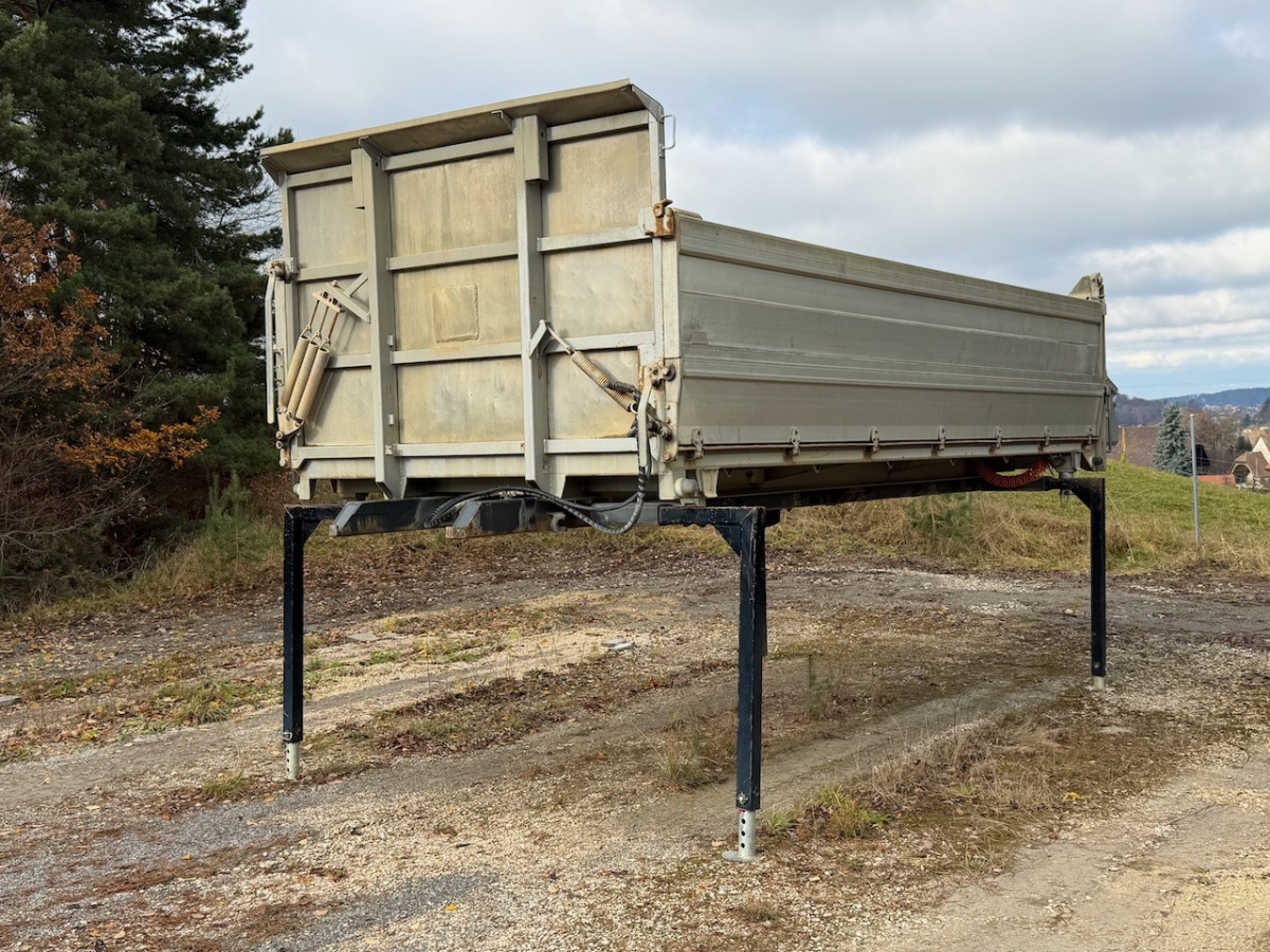 RENAULT C520 8x4 Wechselsystem Siloki + Kipper - Xe ben: hình 2 RENAULT C520 8x4 Wechselsystem Siloki + Kipper - Xe ben: hình 2