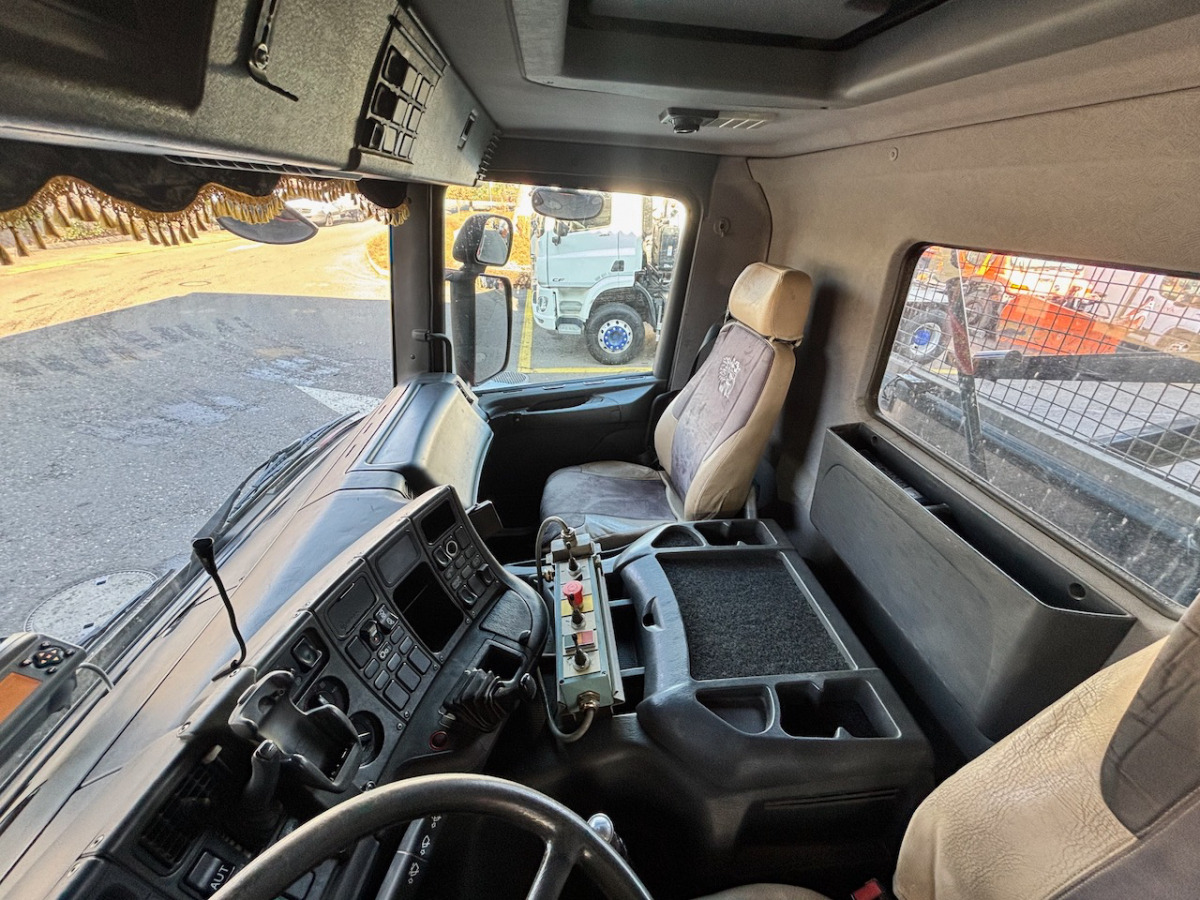 SCANIA P124 - Xe tải chở thùng nhỏ: hình 5 SCANIA P124 - Xe tải chở thùng nhỏ: hình 5