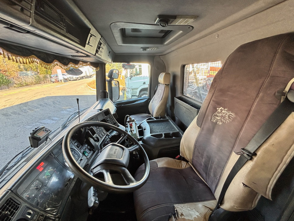 SCANIA P124 - Xe tải chở thùng nhỏ: hình 4 SCANIA P124 - Xe tải chở thùng nhỏ: hình 4