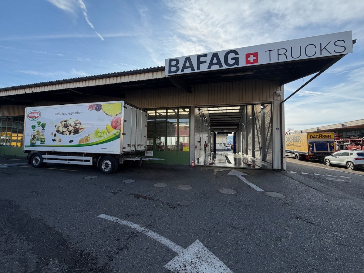 WALDE WU-15044 - Rơ moóc hộp kín: hình 2 WALDE WU-15044 - Rơ moóc hộp kín: hình 2