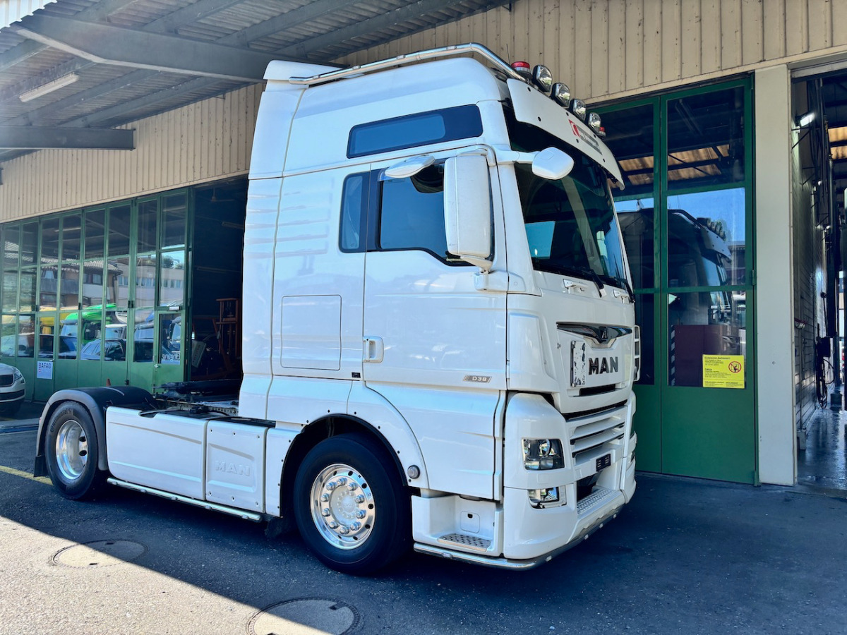 MAN TGX 18.640 - Xe đầu kéo: hình 1 MAN TGX 18.640 - Xe đầu kéo: hình 1