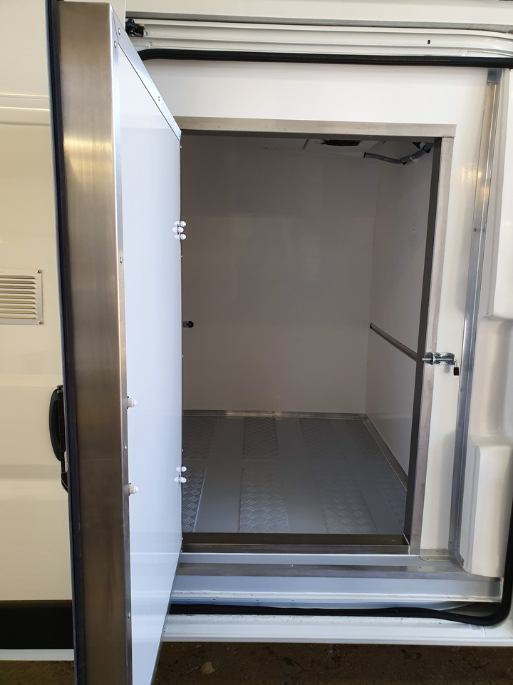 Renault Master L3H2 Tiefkühlkasten -18°C - Xe van đông lạnh: hình 5 Renault Master L3H2 Tiefkühlkasten -18°C - Xe van đông lạnh: hình 5