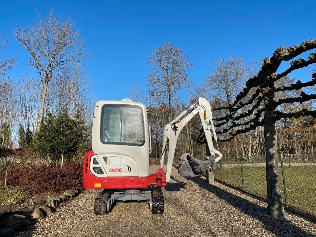 TAKEUCHI TB216 - Máy xúc mini: hình 4 TAKEUCHI TB216 - Máy xúc mini: hình 4