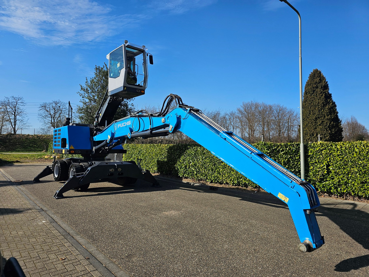 Fuchs MHL 320 With Multi Purpose Stick And Magnet System - Máy cạp rác/ Công nghiệp: hình 4 Fuchs MHL 320 With Multi Purpose Stick And Magnet System - Máy cạp rác/ Công nghiệp: hình 4