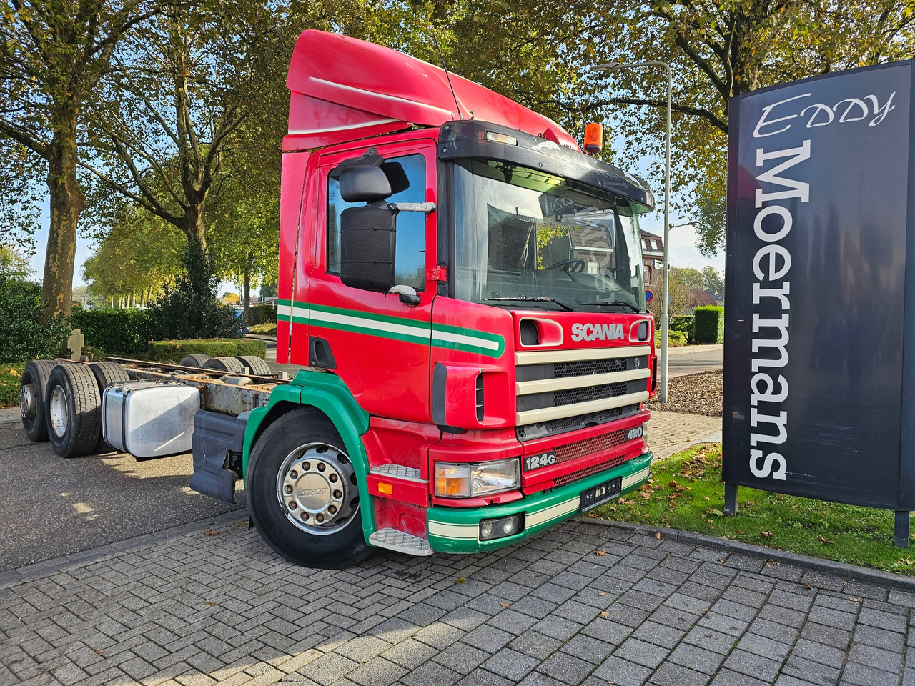 Scania P 124G 420 6x2*4 Chassis - Xe tải khung gầm: hình 1 Scania P 124G 420 6x2*4 Chassis - Xe tải khung gầm: hình 1