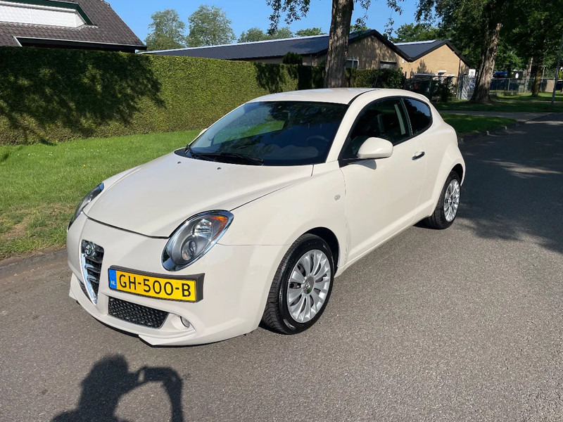 Alfa Romeo MiTo ALFA MITO Diesel ZEER MOOI - Hatchback: hình 1 Alfa Romeo MiTo ALFA MITO Diesel ZEER MOOI - Hatchback: hình 1