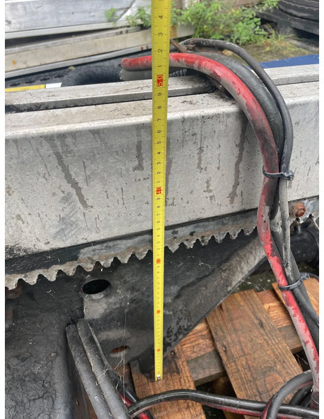 Cho thuê Kässbohrer 1500 KG Laadklep. Gebruikt Kässbohrer 1500 KG Laadklep. Gebruikt: hình 9 Cho thuê Kässbohrer 1500 KG Laadklep. Gebruikt Kässbohrer 1500 KG Laadklep. Gebruikt: hình 9