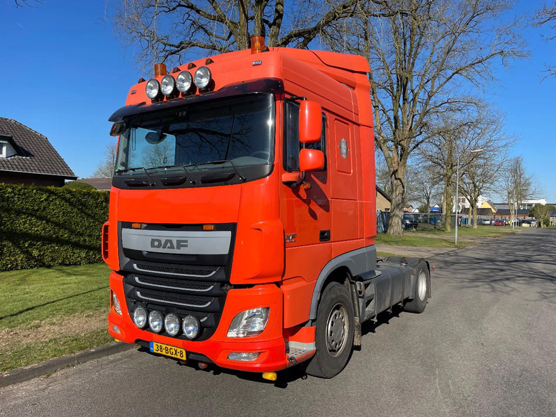 DAF XF 440 XF440 Daf Nieuwe tachograaf “”””””” Hand geschakeld - Xe đầu kéo: hình 1 DAF XF 440 XF440 Daf Nieuwe tachograaf “”””””” Hand geschakeld - Xe đầu kéo: hình 1