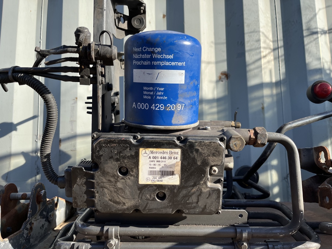 Phụ tùng phanh cho Xe tải ECTS.ELECTRONIC AIR PROCESSING UNIT, EAPU ACTROS MP4: hình 10