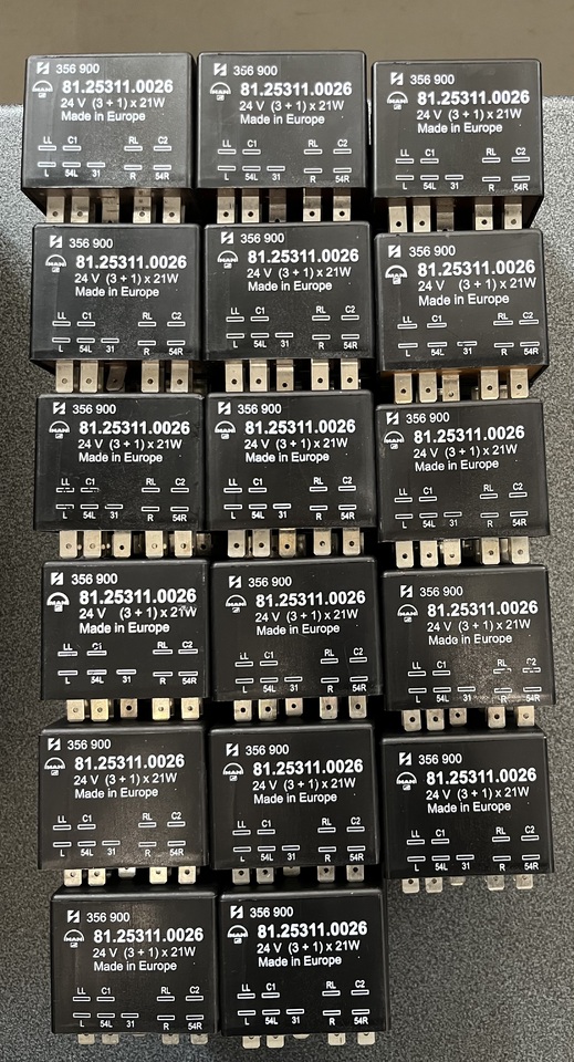 FLASHING-WIPING PULSE UNIT MAN F90,F2000 - Linh kiện điện cho Xe tải: hình 4 FLASHING-WIPING PULSE UNIT MAN F90,F2000 - Linh kiện điện cho Xe tải: hình 4