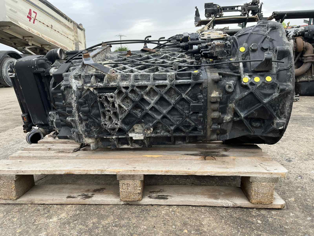 GEARBOX ZF 16S1921TD INTARDER MAN TGA - Hộp số và các bộ phận cho Xe tải: hình 2 GEARBOX ZF 16S1921TD INTARDER MAN TGA - Hộp số và các bộ phận cho Xe tải: hình 2