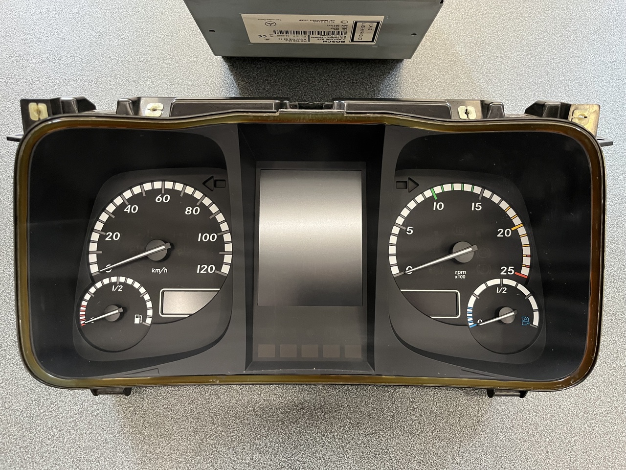 MERCEDES-BENZ ACTROS MP2-MP3-MP4 ELECTRONIC INSTRUMENT - Máy đo tốc độ cho Xe tải: hình 4 MERCEDES-BENZ ACTROS MP2-MP3-MP4 ELECTRONIC INSTRUMENT - Máy đo tốc độ cho Xe tải: hình 4
