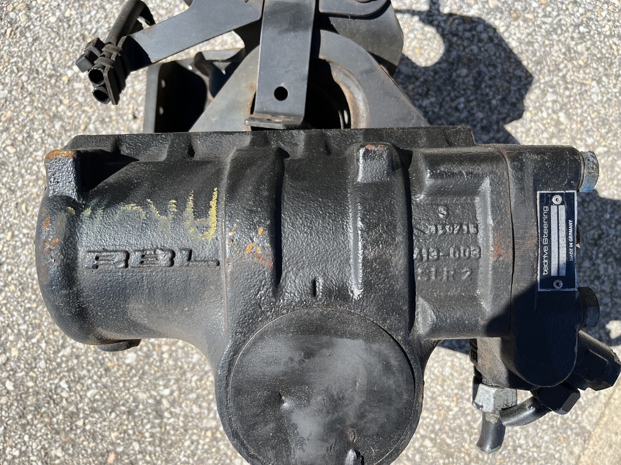 STEERING GEAR RBL C300 MAN TGL - Lái cho Xe tải: hình 2 STEERING GEAR RBL C300 MAN TGL - Lái cho Xe tải: hình 2