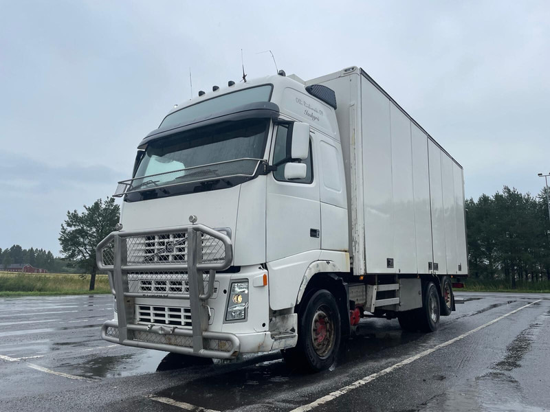 Volvo FH500 Globe XL - Xe tải hộp: hình 1 Volvo FH500 Globe XL - Xe tải hộp: hình 1