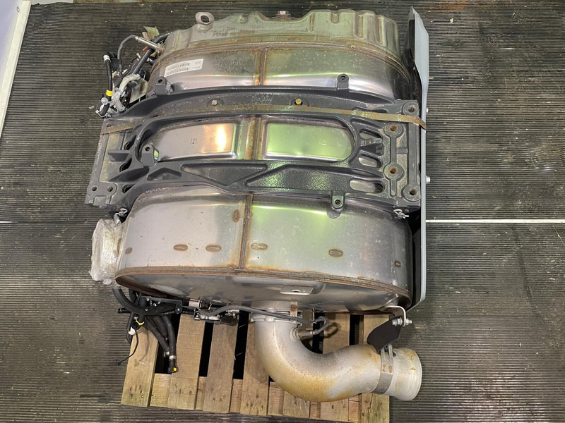Volvo VER5 - Bộ giảm thanh: hình 2 Volvo VER5 - Bộ giảm thanh: hình 2