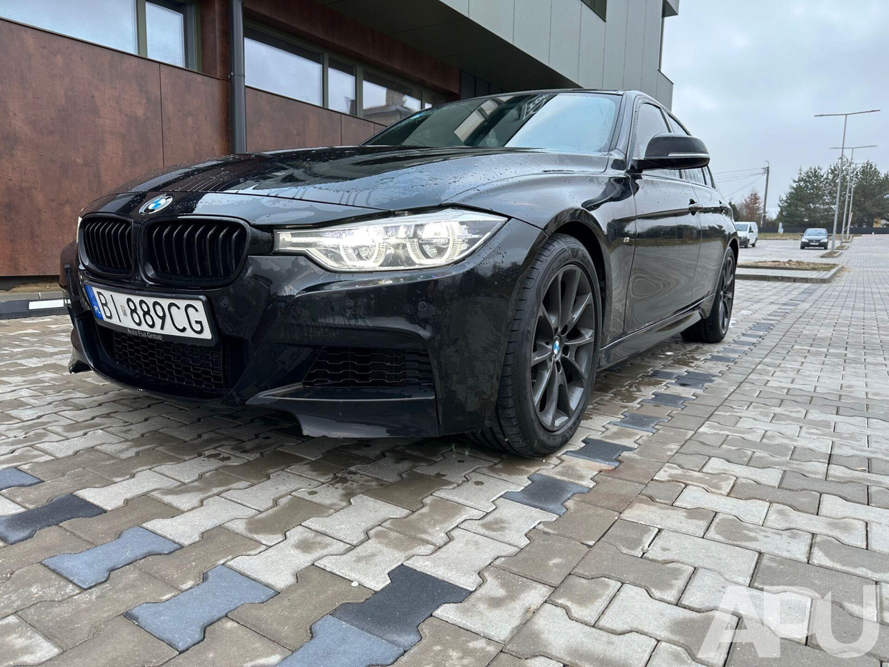 BMW 330i F30 M-PAKIET PERFORMANCE - Xe hơi: hình 1 BMW 330i F30 M-PAKIET PERFORMANCE - Xe hơi: hình 1