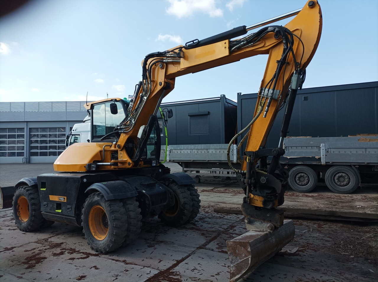 JCB HD110WT T4 - Máy xúc bánh lốp: hình 4 JCB HD110WT T4 - Máy xúc bánh lốp: hình 4