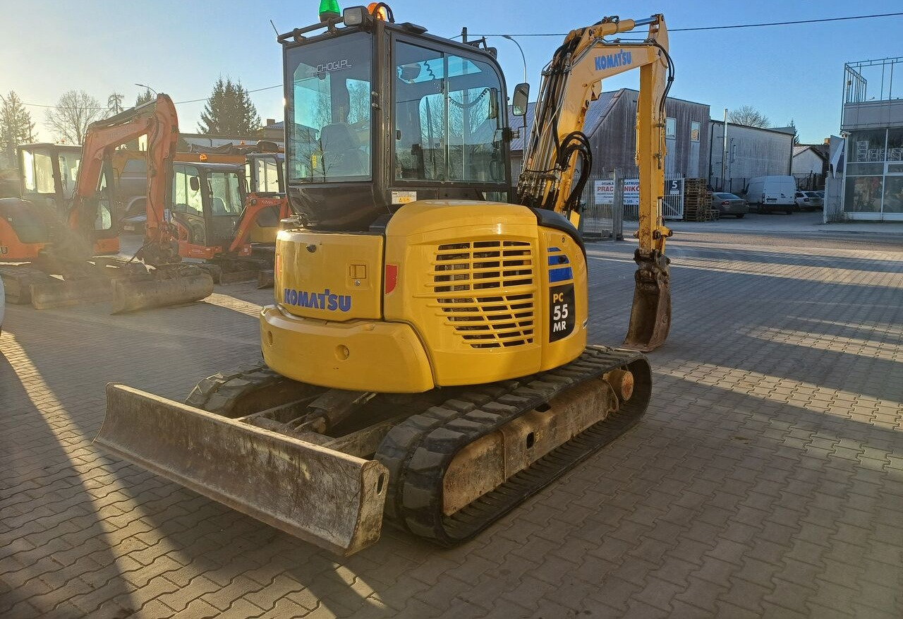 Komatsu PC55 MR-5M0 - Máy xúc mini: hình 3 Komatsu PC55 MR-5M0 - Máy xúc mini: hình 3