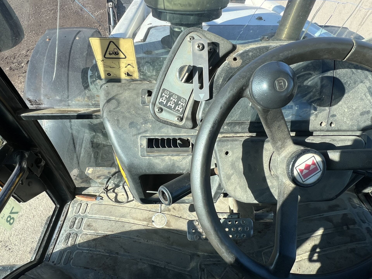 Máy xúc trước múc sau Koparko-ładowarka Terex: hình 12 Máy xúc trước múc sau Koparko-ładowarka Terex: hình 12