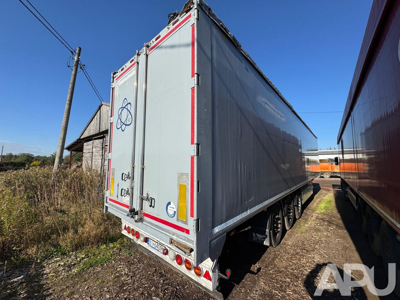 Kraker CF 500 SL - Sơ mi rơ moóc sàn đi bộ: hình 3 Kraker CF 500 SL - Sơ mi rơ moóc sàn đi bộ: hình 3