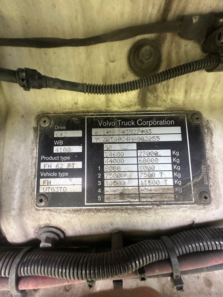 Xe đầu kéo VOLVO FH500 6×2: hình 16 Xe đầu kéo VOLVO FH500 6×2: hình 16