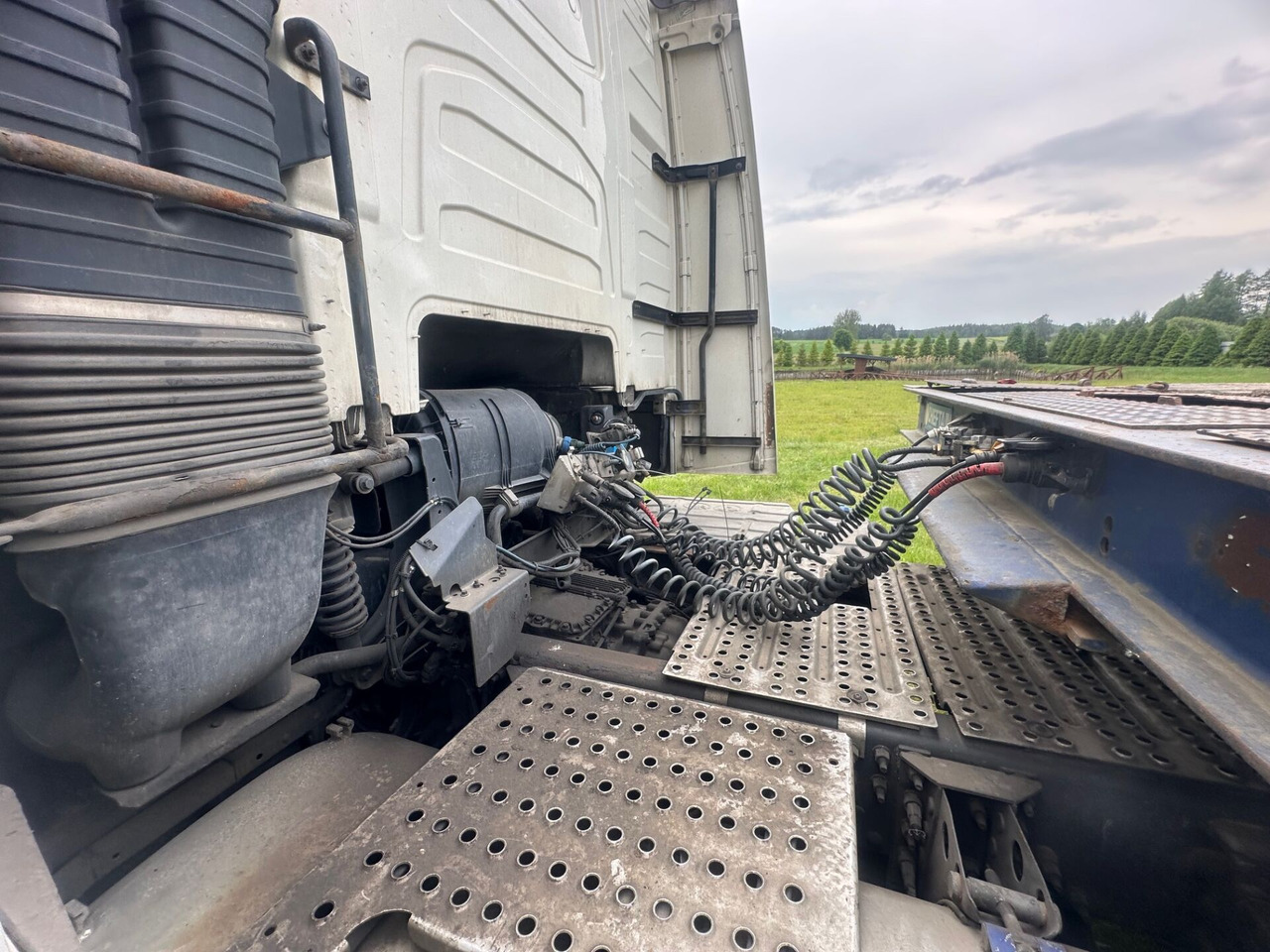 Xe đầu kéo VOLVO FH500 6×2: hình 12 Xe đầu kéo VOLVO FH500 6×2: hình 12