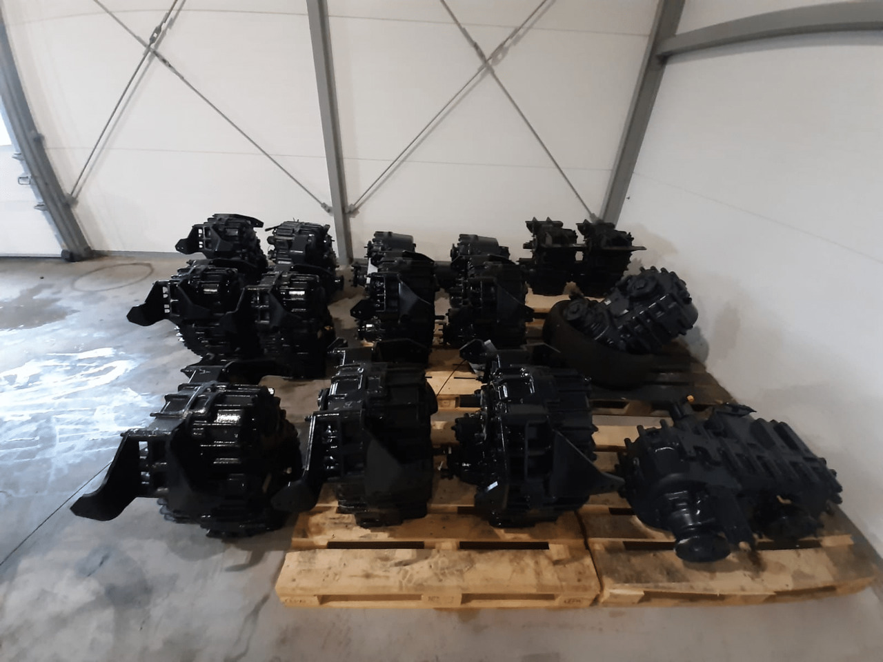 MAN 8x8 8x6 Tussenbak g172Z-L USED - Truyền động cho Xe tải: hình 2 MAN 8x8 8x6 Tussenbak g172Z-L USED - Truyền động cho Xe tải: hình 2