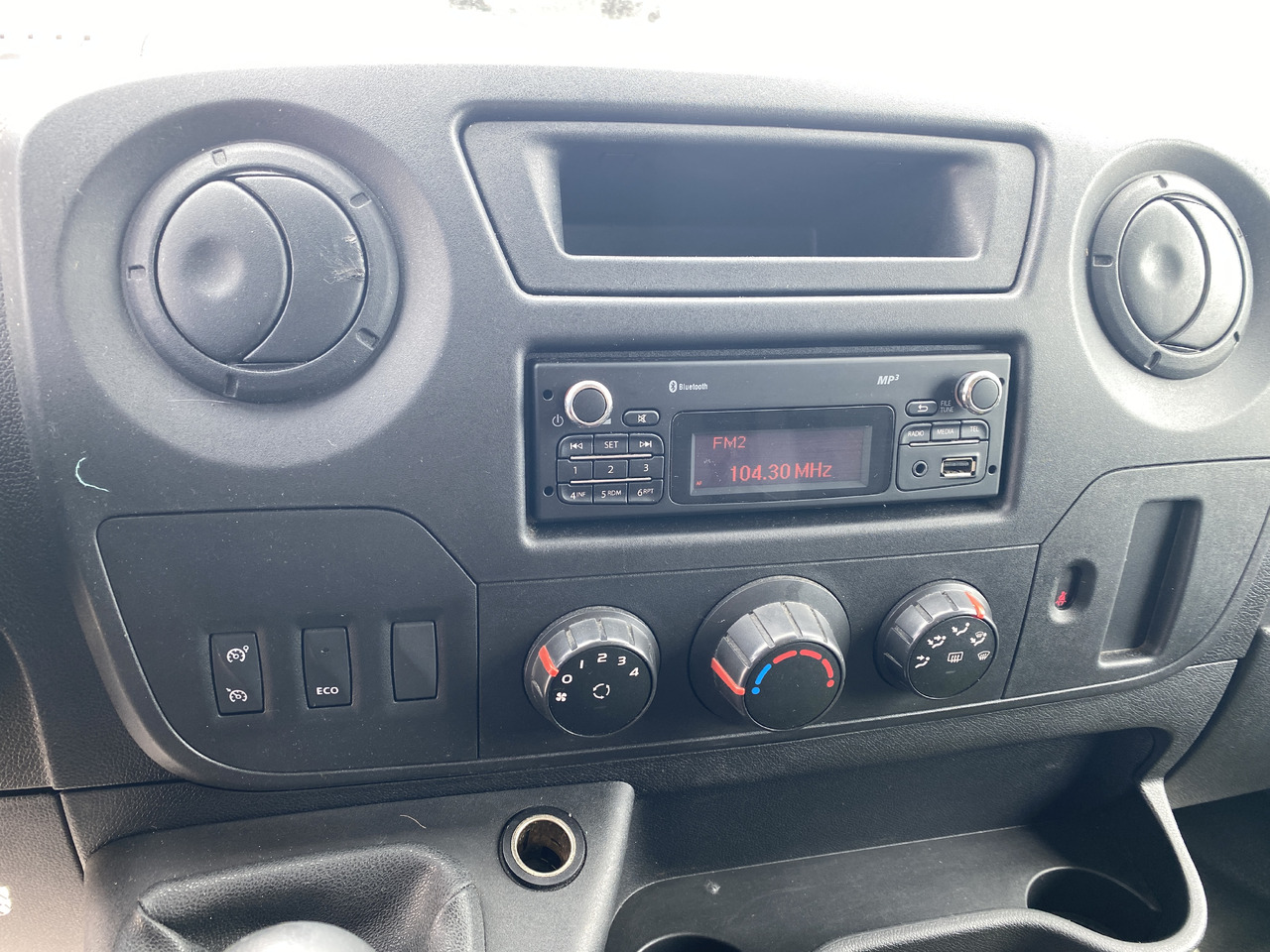 Xe van đông lạnh để vận chuyển thức ăn RENAULT master frigorifique: hình 10