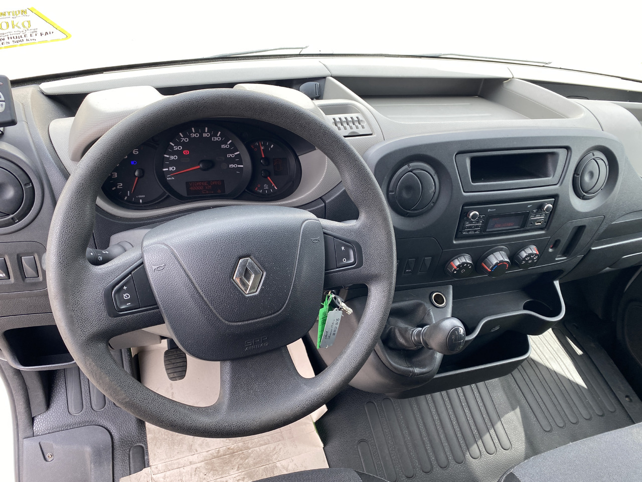 Xe van đông lạnh để vận chuyển thức ăn RENAULT master frigorifique: hình 9