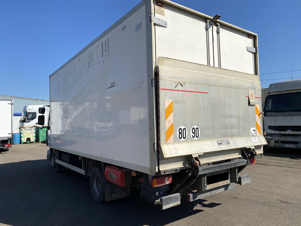 RENAULT midlum frigorifique - Xe tải đông lạnh: hình 5 RENAULT midlum frigorifique - Xe tải đông lạnh: hình 5