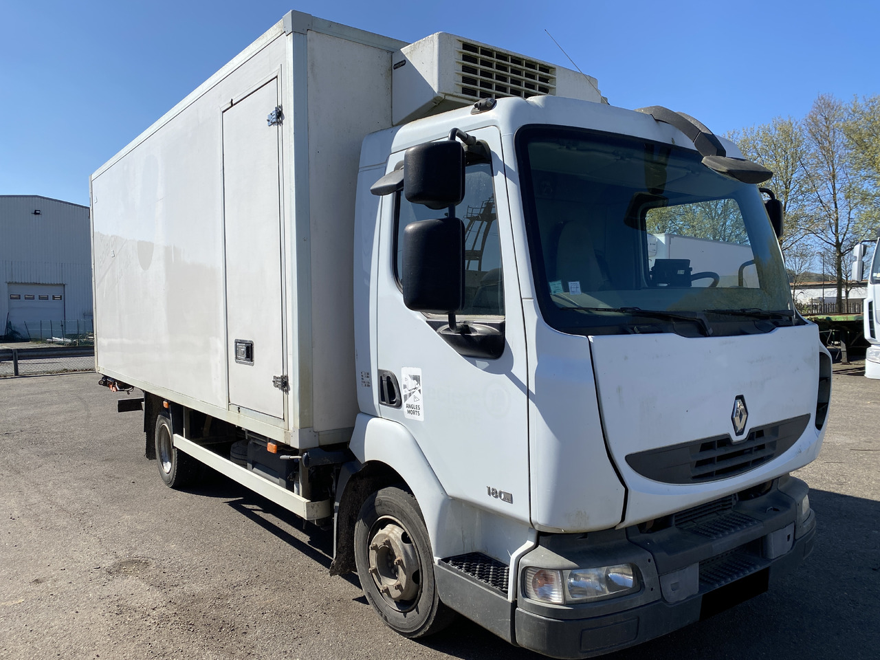 RENAULT midlum frigorifique - Xe tải đông lạnh: hình 1 RENAULT midlum frigorifique - Xe tải đông lạnh: hình 1