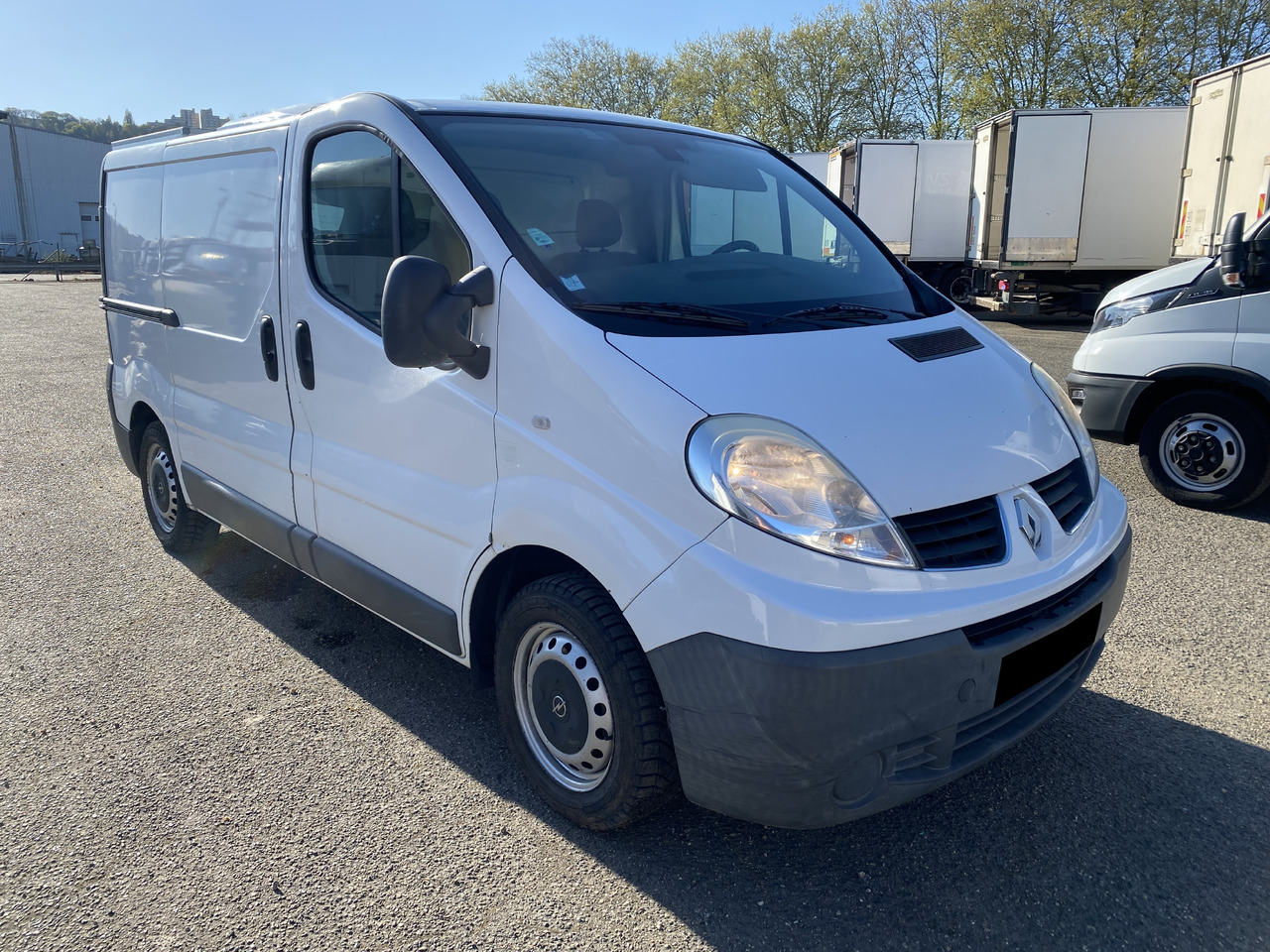 RENAULT trafic frigo - Xe van đông lạnh: hình 1 RENAULT trafic frigo - Xe van đông lạnh: hình 1
