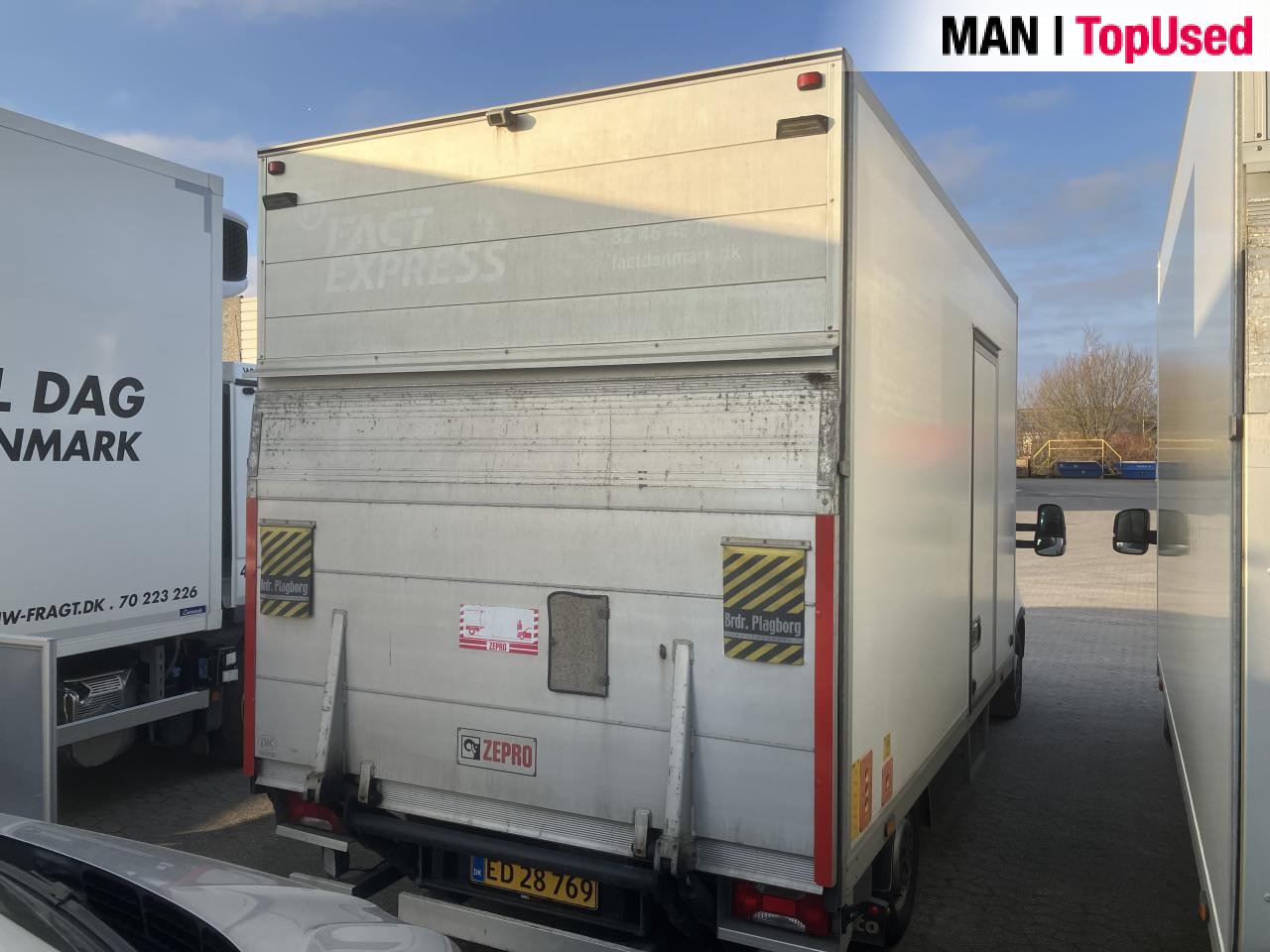 IVECO 35S16 - Xe tải nhỏ thùng kín: hình 3 IVECO 35S16 - Xe tải nhỏ thùng kín: hình 3