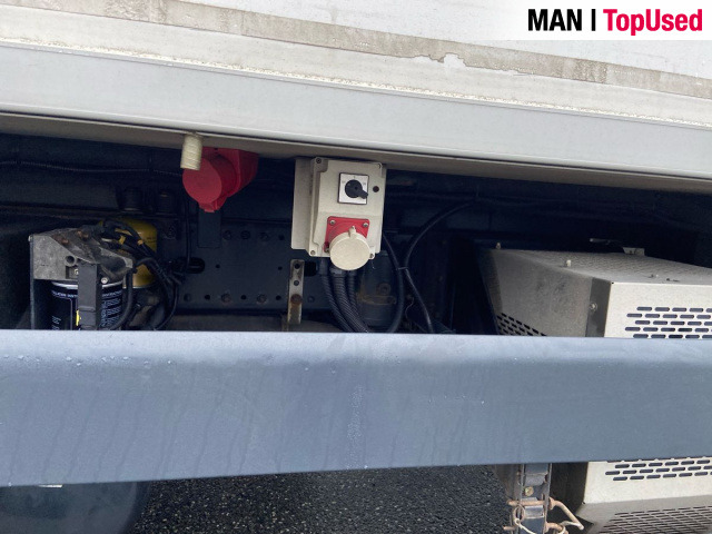 MAN TGS 26.320 6X2-4 LL Carrier - Xe tải đông lạnh: hình 3 MAN TGS 26.320 6X2-4 LL Carrier - Xe tải đông lạnh: hình 3